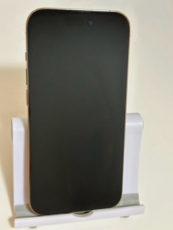 ���Хåƥ꡼81% SIM�ե꡼ iPhone14Pro 256GB �������