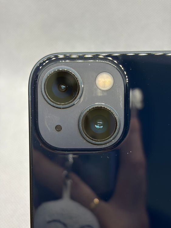 ���Хåƥ꡼86% SIM�ե꡼ iPhone13 256GB �ߥåɥʥ���