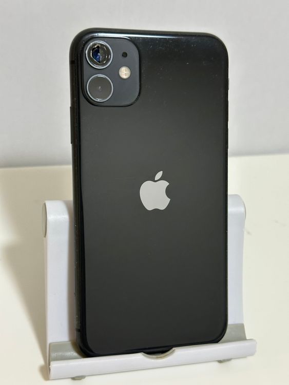 ���Хåƥ꡼85% SIM�ե꡼ iPhone11 128GB �֥�å�