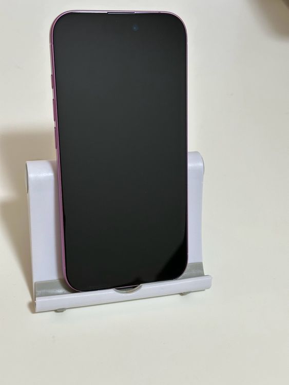 ���Хåƥ꡼90% SIM�ե꡼ iPhone16 128GB �ԥ�