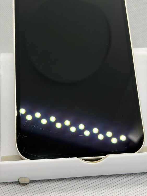 ���Хåƥ꡼100% SIM�ե꡼ iPhone13 256GB �������饤��