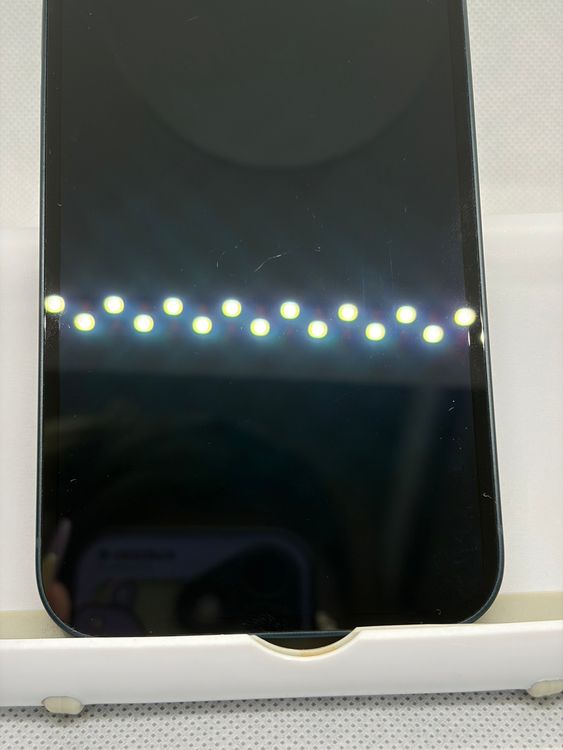 ���Хåƥ꡼84% SIM�ե꡼ iPhone14 128GB �ߥåɥʥ���