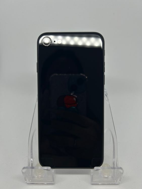 ��SIM�ե꡼ iPhoneSE��3����  64GB �ߥåɥʥ��� �Хåƥ꡼76%