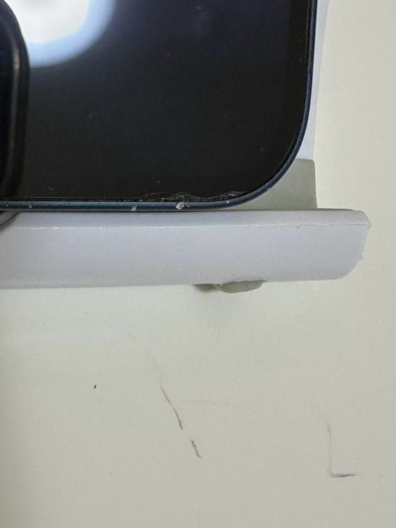 ���Хåƥ꡼84% SIM�ե꡼ iPhone14 128GB �ߥåɥʥ���