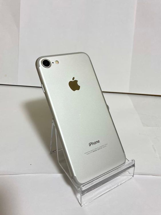 ���Хåƥ꡼89% iPhone7 32GB ����С�  ����̵��