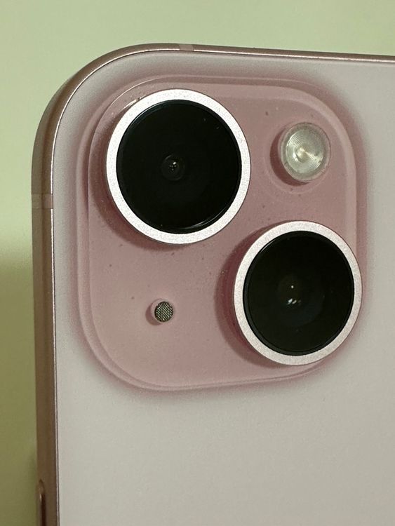 ������ �Хåƥ꡼88% SIM�ե꡼ iPhone15 128GB �ԥ�