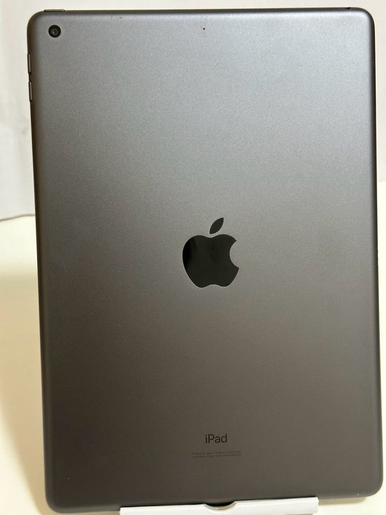 ���Хåƥ꡼82% iPad ��7���� 128GB ���졼 Wi-Fi��ǥ�