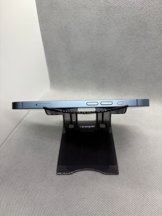 ���ϥԥͥ��ͥå� SIM�ե꡼ iPhone14 128GB �֥롼 �Хåƥ꡼84%