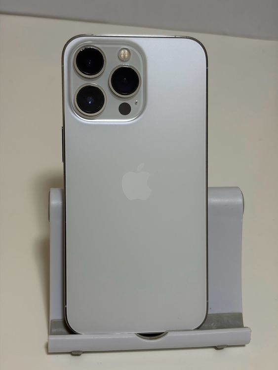 ���Хåƥ꡼88% SIM�ե꡼ iPhone13Pro 256GB ����С�