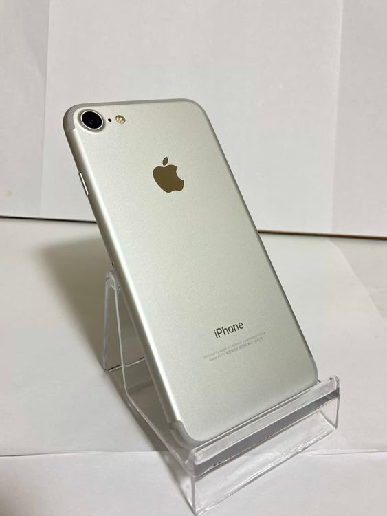 ���Хåƥ꡼83% iPhone7 32GB ����С�   ����̵��