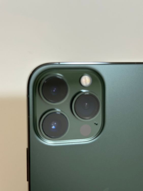 ���Хåƥ꡼85% SIM�ե꡼ iPhone13ProMax 256GB ����ѥ��󥰥꡼��