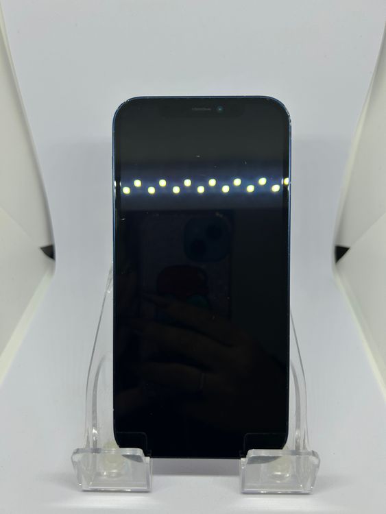 ��SIM�ե꡼ iPhone12  64GB �֥롼 �Хåƥ꡼71%