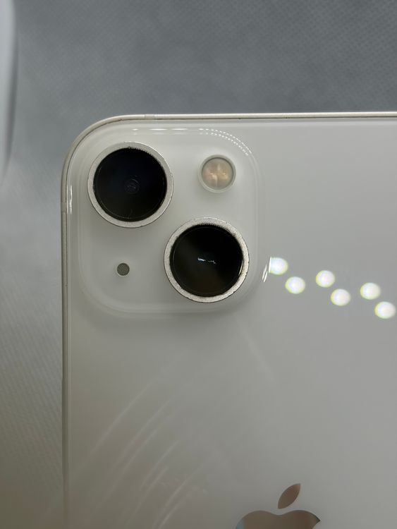 ���Хåƥ꡼83% SIM�ե꡼ iPhone13 128GB �������饤��