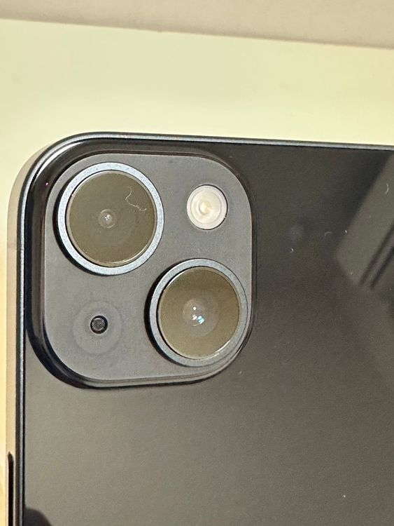 ���Хåƥ꡼80% SIM�ե꡼ iPhone14 128GB �ߥåɥʥ���