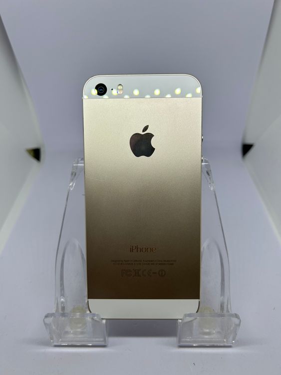 ��SIM�ե꡼ iPhoneSE  32GB ������� ����̵��