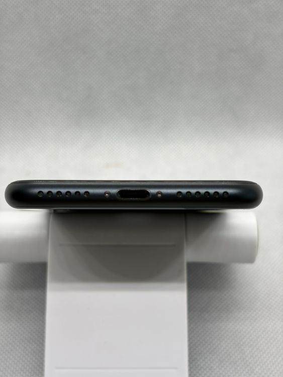 ���Хåƥ꡼86% SIM�ե꡼ iPhoneSE ��3���� 64GB �ߥåɥʥ���