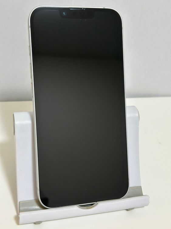 ������Ʊ�� �Хåƥ꡼100% SIM�ե꡼ iPhone16e 256GB �ۥ磻��