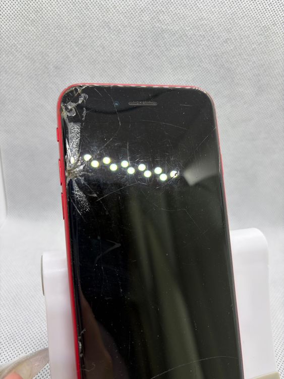 ���ϥԥͥ��ͥå� SIM�ե꡼ iPhoneSE ��2���� 64GB ��å� �Хåƥ꡼86%