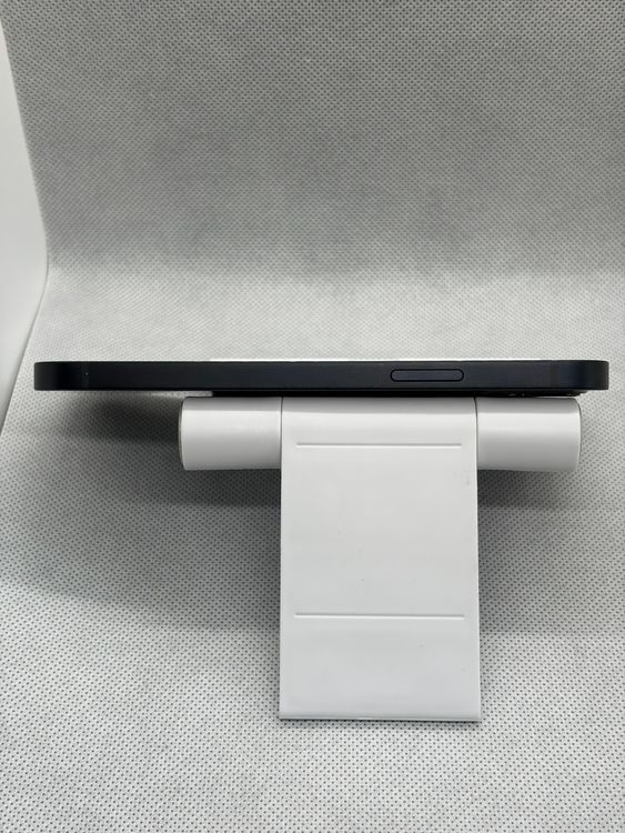 ���Хåƥ꡼85% ���� SIM�ե꡼ iPhone12 64GB �֥�å�