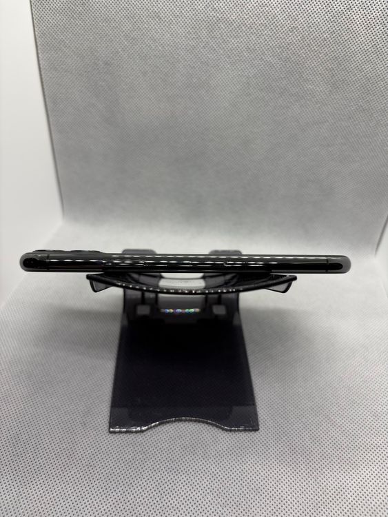 ���ϥԥͥ��ͥå� SIM�ե꡼ iPhone11Pro 64GB ���졼 �Хåƥ꡼84%