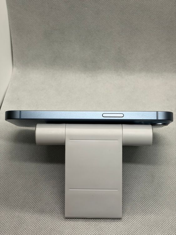������ SIM�ե꡼ iPhone14 128GB �֥롼 �Хåƥ꡼80%