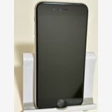 ���Хåƥ꡼83% SIM�ե꡼ iPhoneSE ��3���� 128GB �������饤��