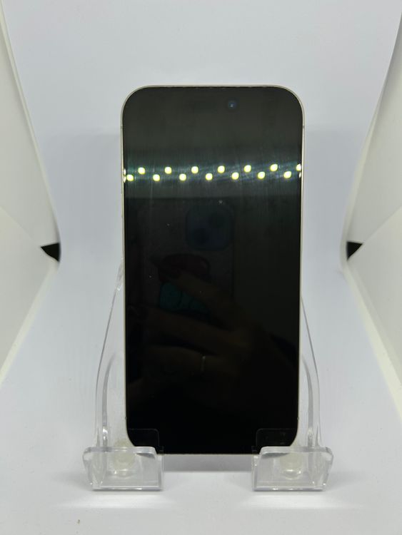 ��SIM�ե꡼ iPhone15Pro  256GB �ʥ���������˥���