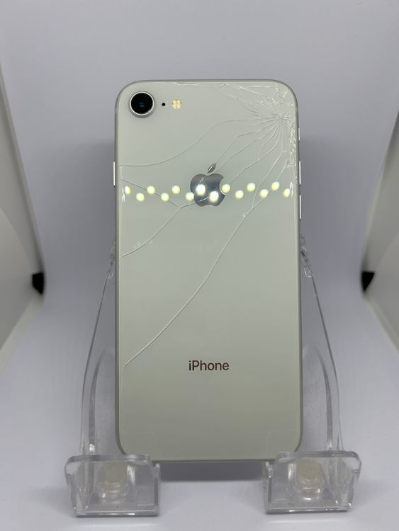 ��SIM�ե꡼ iPhone8  64GB ����С� �Хåƥ꡼81%