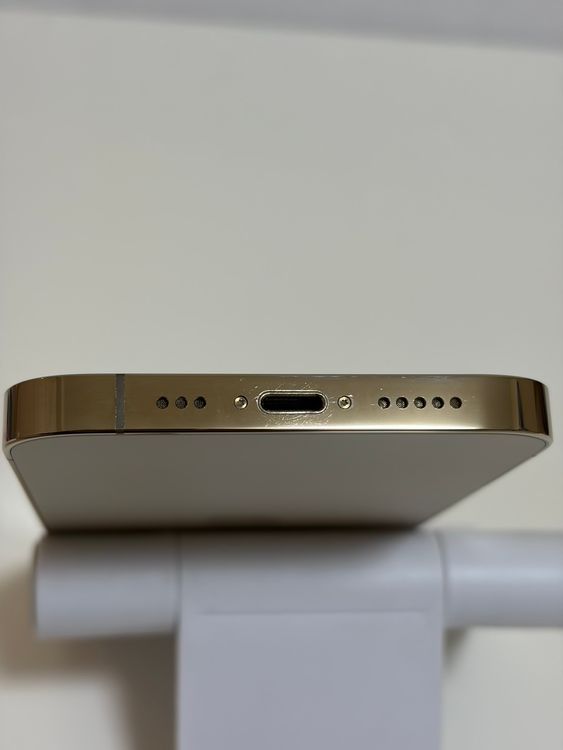 ���Хåƥ꡼88% Ķ���� SIM�ե꡼ iPhone13Pro 256GB �������