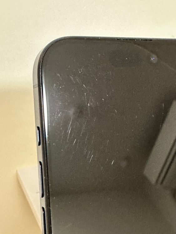 ���Хåƥ꡼98% SIM�ե꡼ iPhone15Pro 256GB �֥롼�����˥���