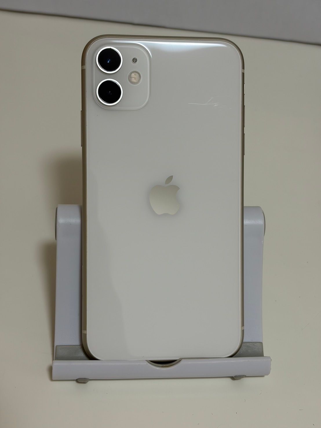 ムスビー｜○バッテリー88% SIMフリー iPhone11 64GB ホワイト