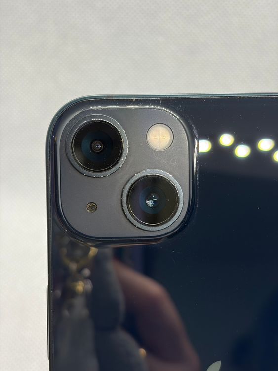���Хåƥ꡼82% ���� SIM�ե꡼ iPhone13 128GB �ߥåɥʥ���