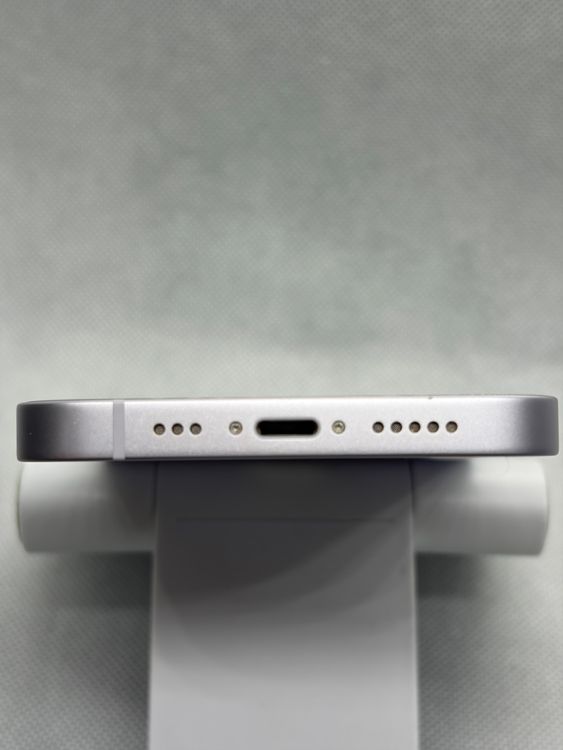 ���Хåƥ꡼83% SIM�ե꡼ iPhone14 128GB �ѡ��ץ�