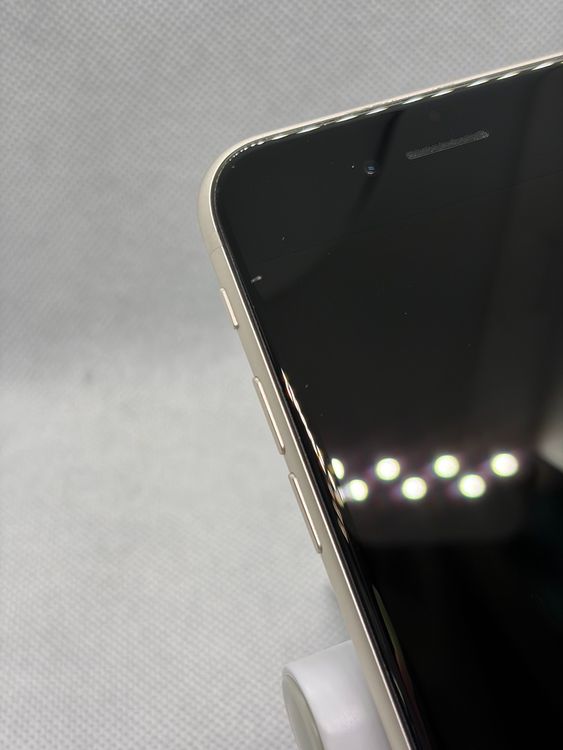 ���ϥԥͥ��ͥå� SIM�ե꡼ iPhoneSE ��3���� 64GB �������饤��