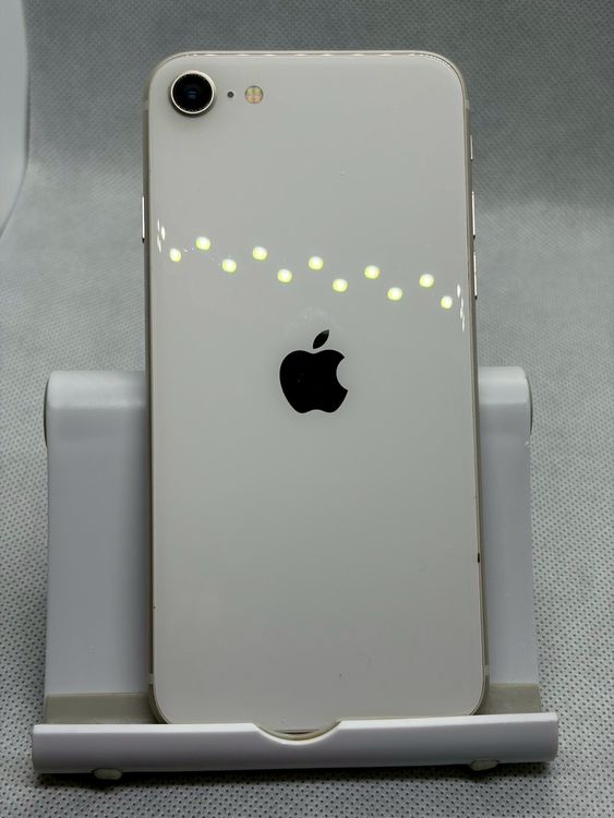 ���Хåƥ꡼84% SIM�ե꡼ iPhoneSE ��3���� 64GB �������饤��