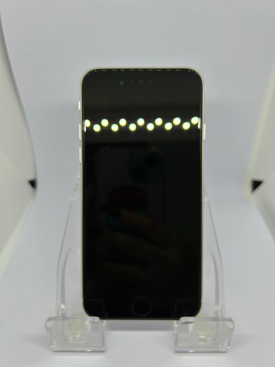 ��SIM�ե꡼ iPhoneSE��3����  64GB �������饤�� �Хåƥ꡼85%