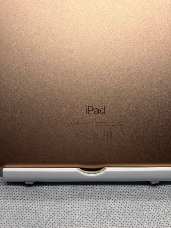 ���ϥԥͥ��ͥå� iPad ��6���� 128GB �������