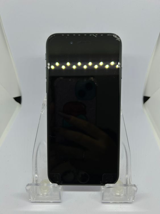��SIM�ե꡼ iPhoneSE��3����  64GB �ߥåɥʥ��� �Хåƥ꡼78%