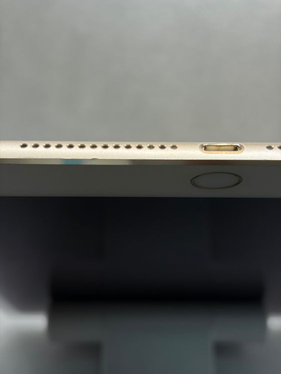 ��iPad Air ��2���� 64GB ������� docomo