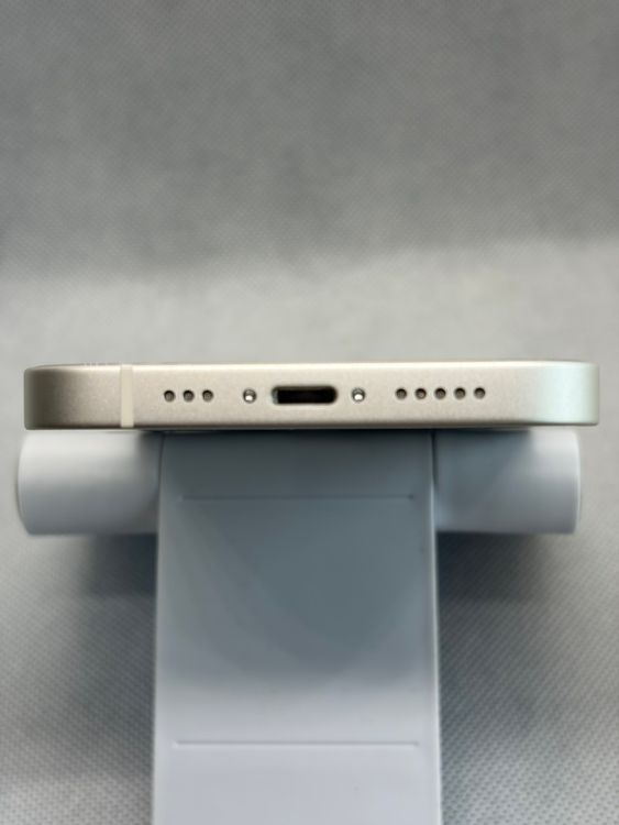 ���Хåƥ꡼85% ����Ʊ�� SIM�ե꡼ iPhone14 128GB �������饤��