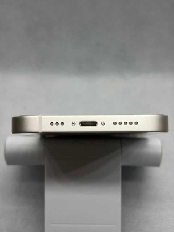 ���Хåƥ꡼88% ���� SIM�ե꡼ iPhone14 128GB �������饤��