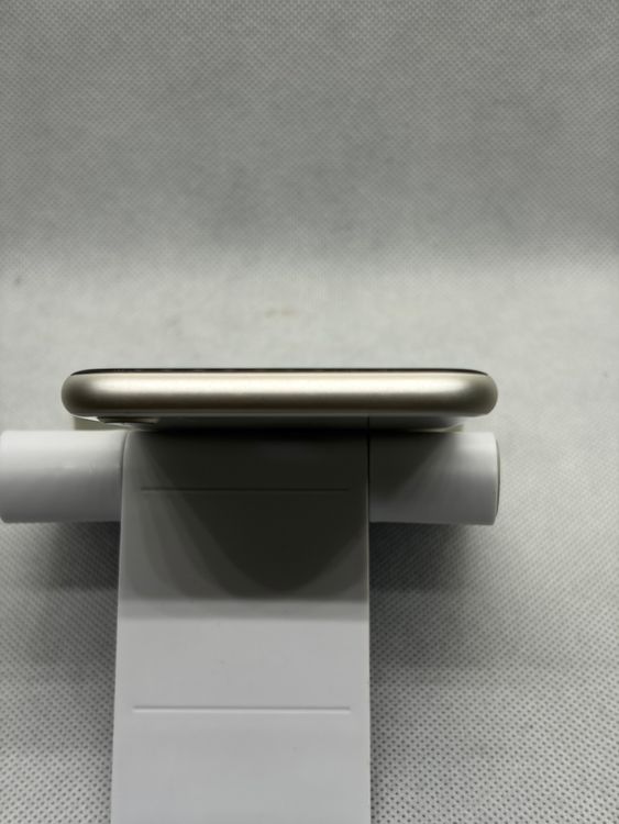 ���ϥԥͥ��ͥå� SIM�ե꡼ iPhoneSE ��3���� 64GB �������饤��