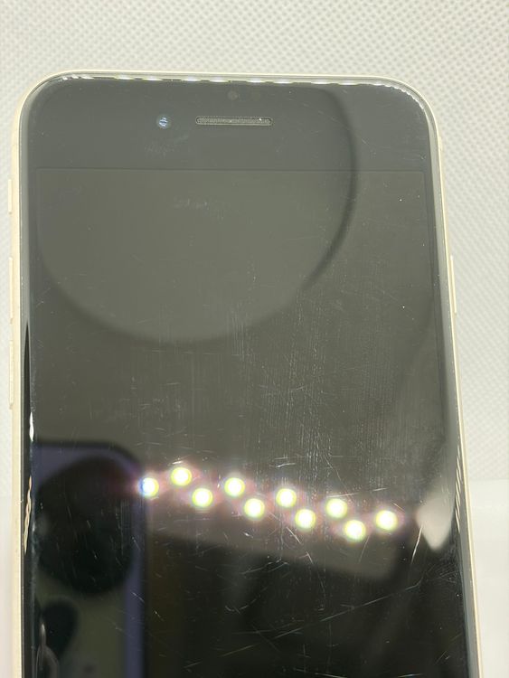 ���ϥԥͥ��ͥå� SIM�ե꡼ iPhoneSE ��3���� 64GB �Хåƥ꡼88%