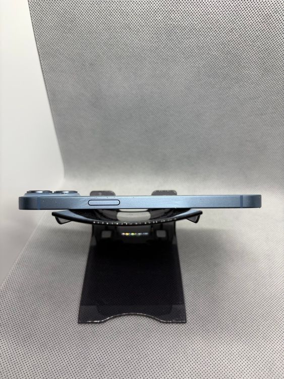 ���ϥԥͥ��ͥå� SIM�ե꡼ iPhone14 128GB �֥롼 �Хåƥ꡼81%