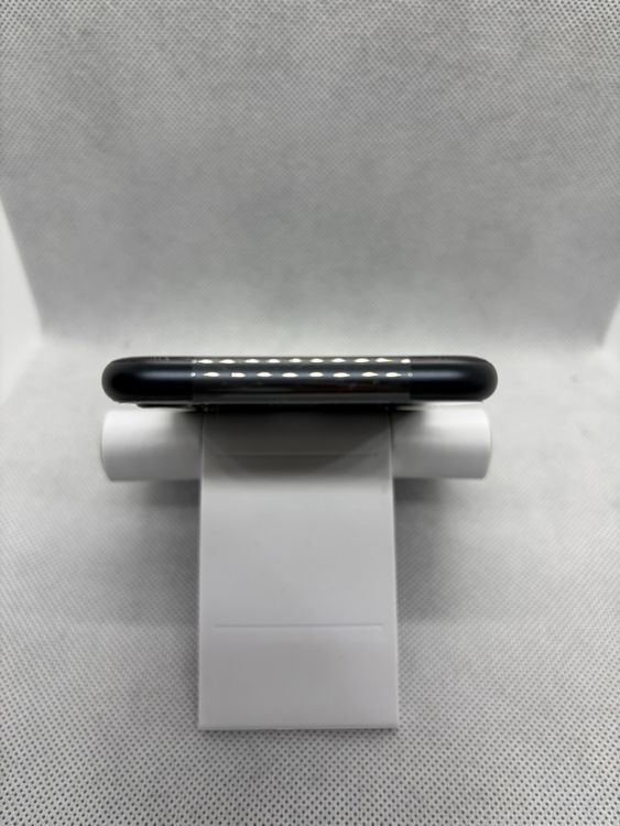 ������̤���� SIM�ե꡼ iPhoneSE ��3���� 64GB �ߥåɥʥ���