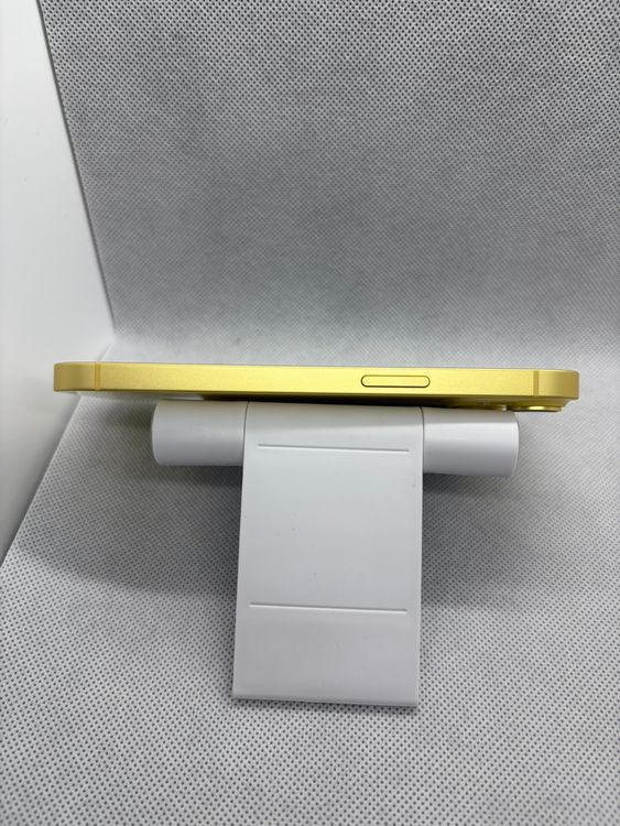 ������Ʊ�� SIM�ե꡼ iPhone14 128GB �������� �Хåƥ꡼83%