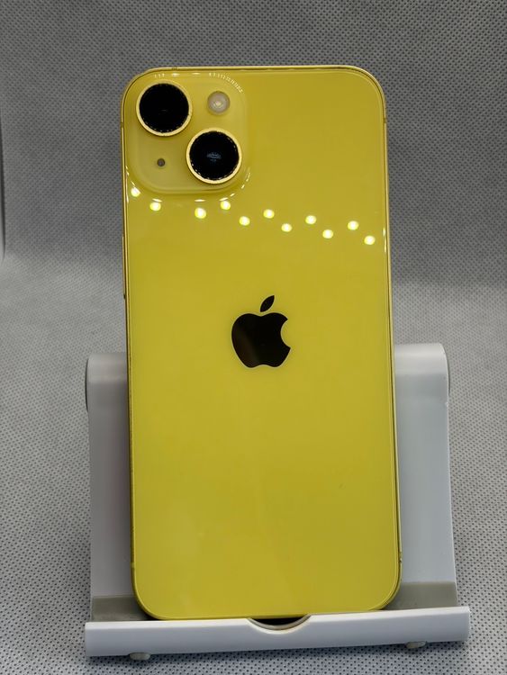 ���Хåƥ꡼82% SIM�ե꡼ iPhone14 128GB ��������