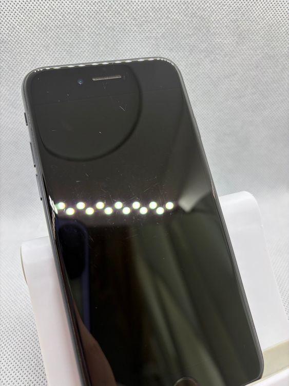 ���ϥԥͥ��ͥå� SIM�ե꡼ iPhoneSE ��2���� 64GB �֥�å�