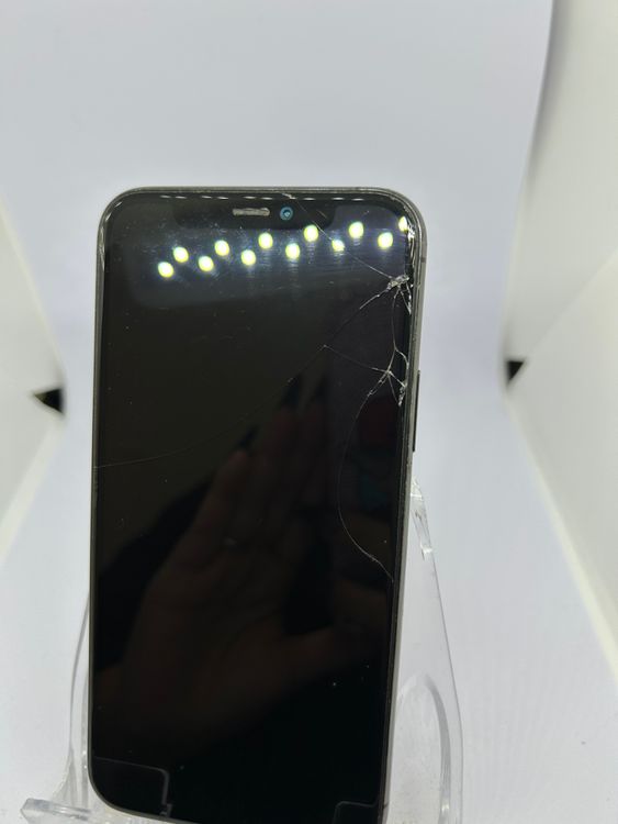��SIM�ե꡼ iPhone11Pro  256GB ���ڡ������쥤 �Хåƥ꡼64%