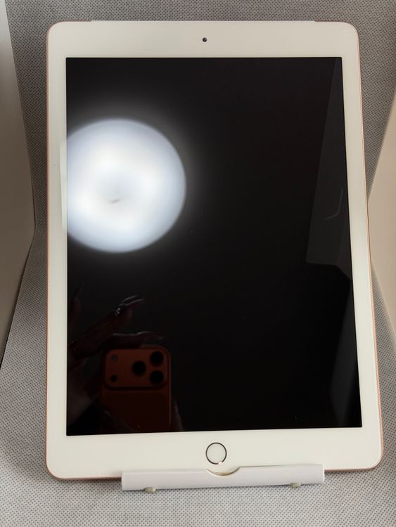������ SIM�ե꡼ iPad��6���� 32GB �������